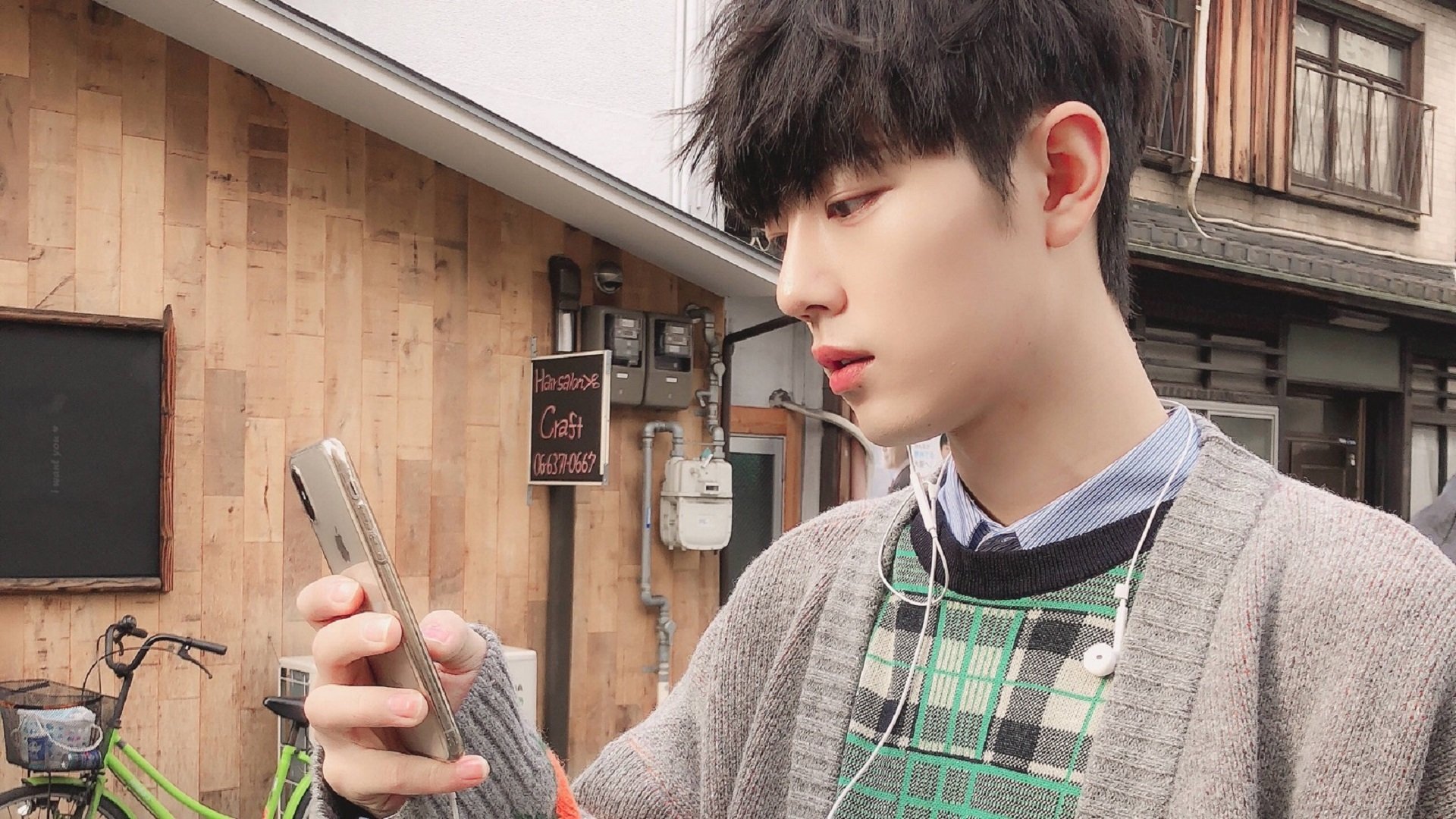 im体育官方登录-独行侠官方推出新周边产品吸引年轻粉丝，独行侠官方商城