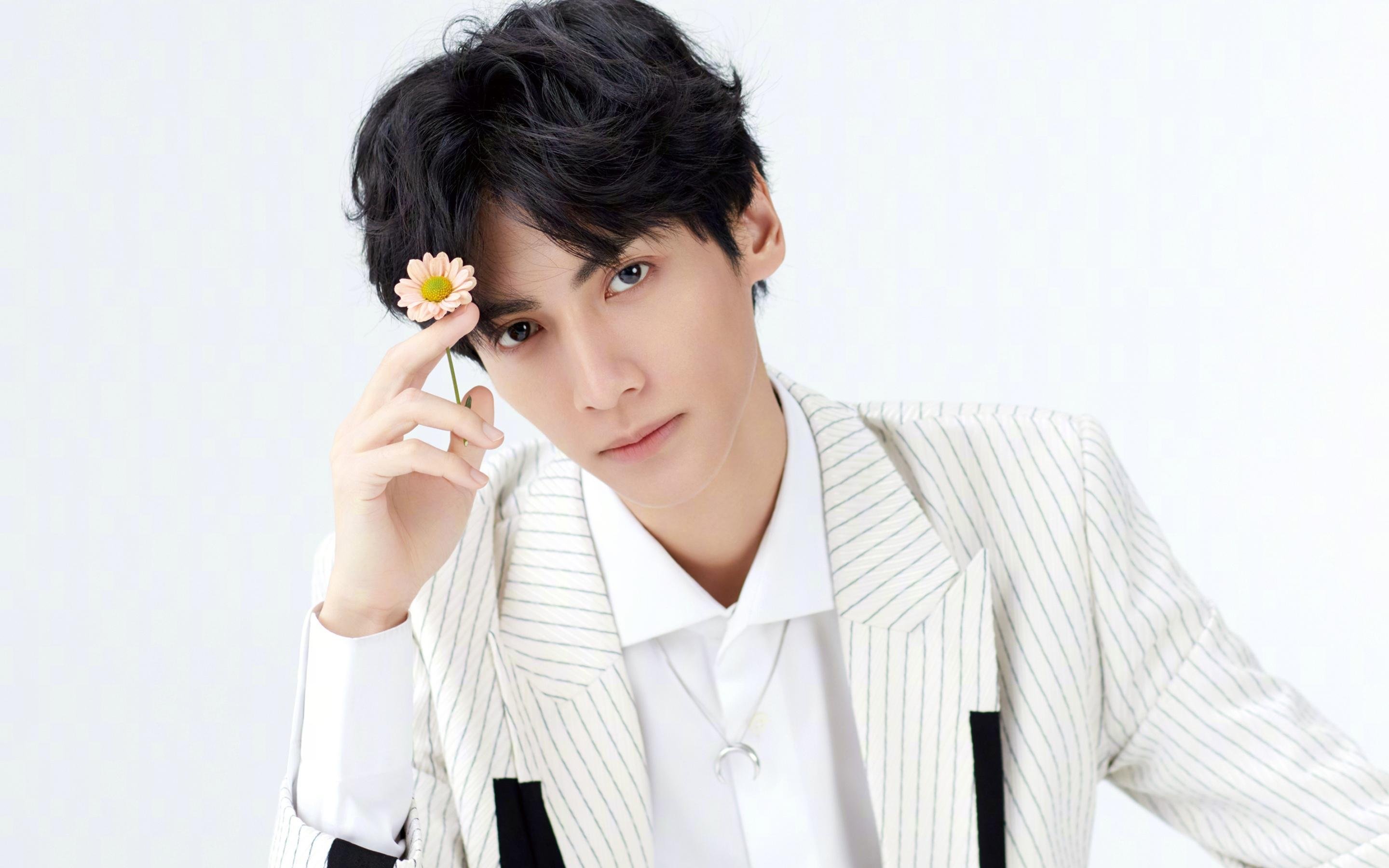 im体育平台官网-米兰双雄状态火热，争夺意甲冠军